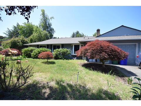 2065 SW Eastwood Ave, Gresham, OR 97080 photo 1