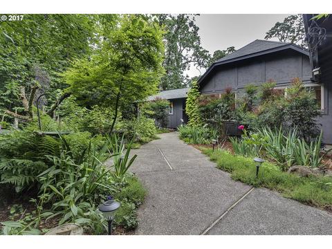 617 Eureka Ave, Silverton, OR 97381 photo 1