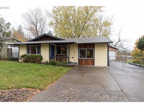 35 SE Wheeler Rd, Cascade Locks, OR 97014 photo 1