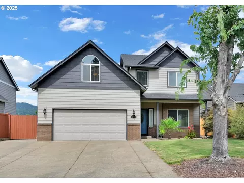 3450 Falcon Dr, Springfield, OR 97477