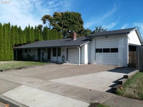 2431 Moore St, Eugene, OR 97404 photo 1