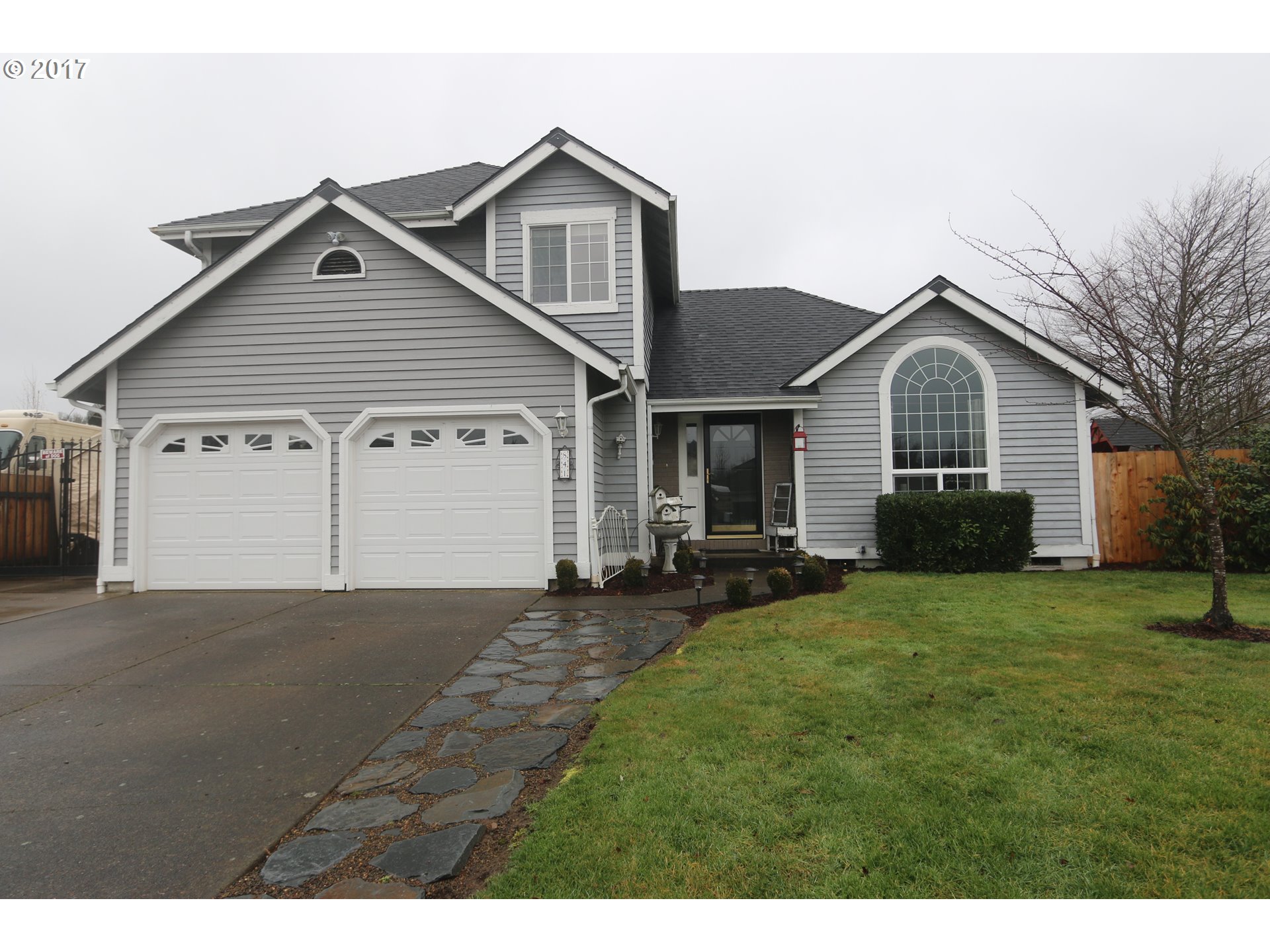841 S 45th Pl, Springfield, OR 97478 photo 1