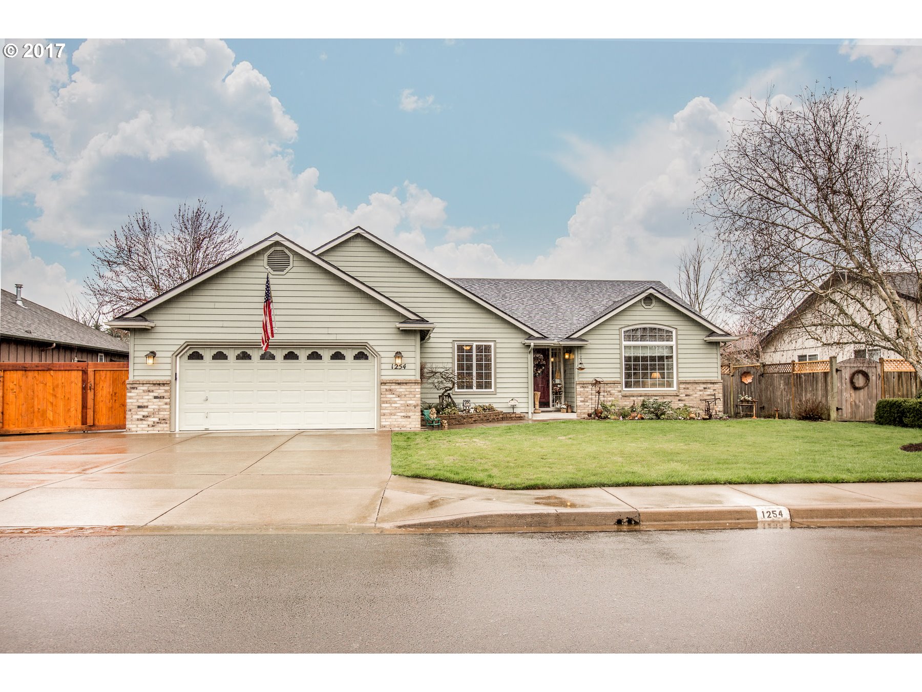 1254 Montecello Dr, Eugene, OR 97404 photo 1