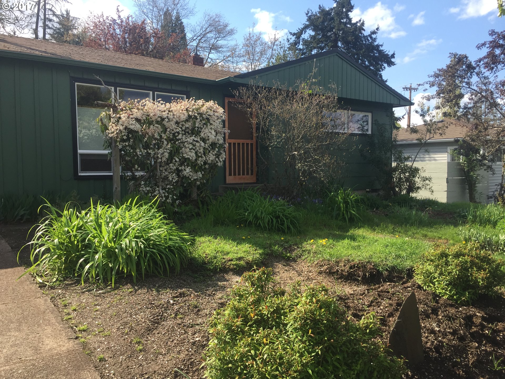 2220 Orr Ln, Eugene, OR 97405 photo 1