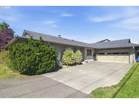 10009 NE Covington Rd, Vancouver, WA 98662