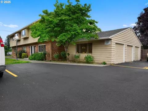 2280 NE Hogan Dr #5, Gresham, OR 97030