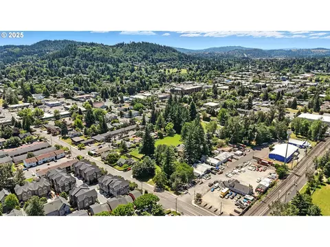 NE 5th St, Gresham, OR 97030 photo 17