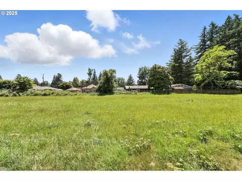 NE 5th St, Gresham, OR 97030 photo 9