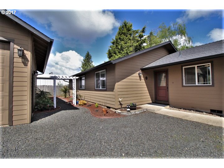 85 Owosso Dr, Eugene, OR 97404 photo 1