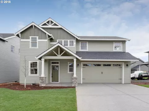 1084 E 1st Ave, Estacada, OR 97023 photo 1