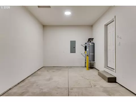 Other - 231 S 41st Pl, Springfield, OR 97478 photo 3 of 3
