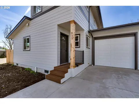Exterior - 231 S 41st Pl, Springfield, OR 97478 photo 3 of 8