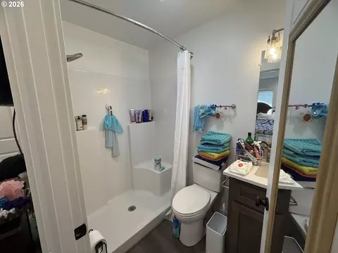 Bath - 120 E Date St, Powers, OR 97466 photo 3 of 4