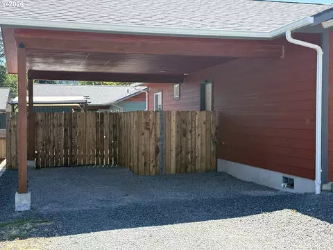 Exterior - 120 E Date St, Powers, OR 97466 photo 1 of 7