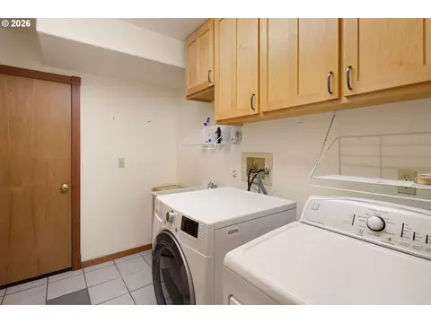 Other - 217 Rockridge Loop, Eugene, OR 97405 photo 8 of 9