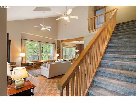 Entry Way - 217 Rockridge Loop, Eugene, OR 97405 photo 1 of 3
