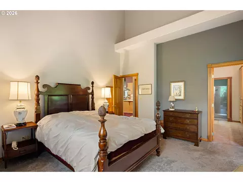 Bedroom - 217 Rockridge Loop, Eugene, OR 97405 photo 4 of 8