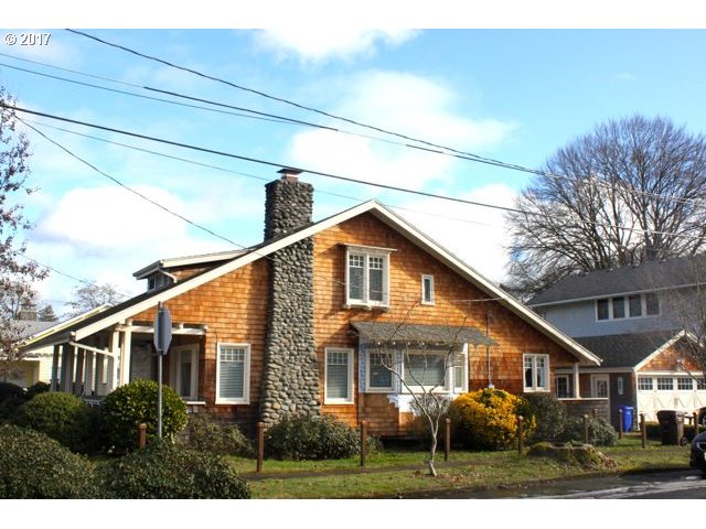 305 E Arlington St, Gladstone, OR 97027 photo 1