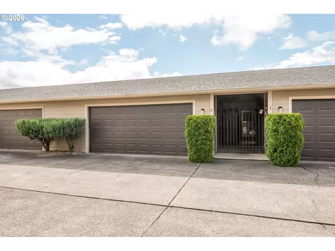 1310 River Rd #2, Longview, WA 98632