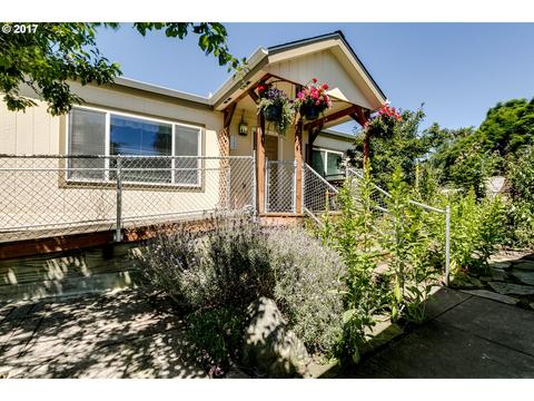 1256 Fairview Dr, Springfield, OR 97477 photo 1