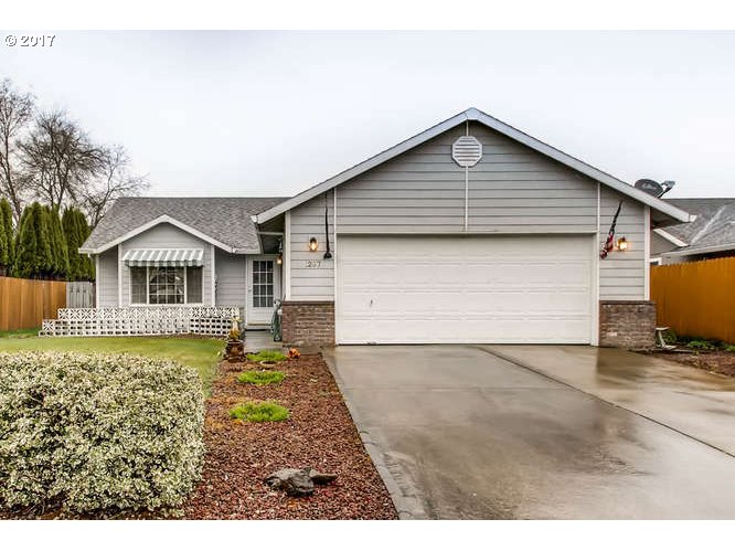 1237 Meadow Dr, Molalla, OR 97038 photo 1
