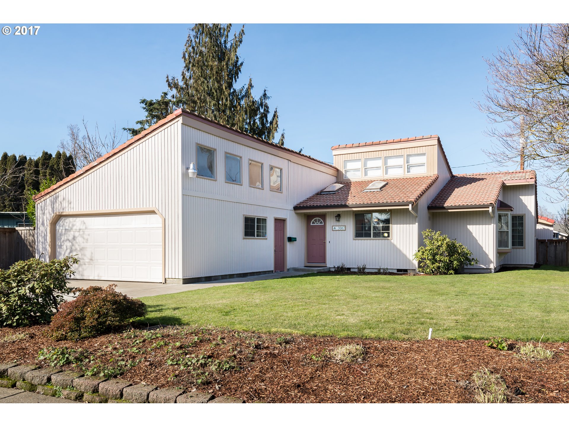 3067 Bailey Ln, Eugene, OR 97401 photo 1