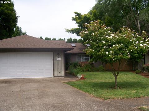 3883 NE View Pl, Gresham, OR 97030 photo 1