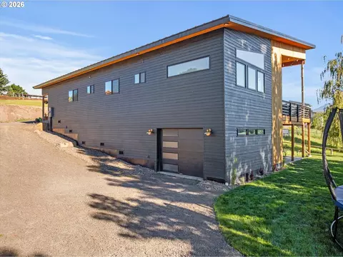 Exterior - 210 Pace Ave, Enterprise, OR 97828 photo 9 of 9