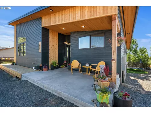 Exterior - 210 Pace Ave, Enterprise, OR 97828 photo 2 of 9