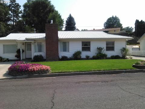 720 SW 37th St, Pendleton, OR 97801 photo 1