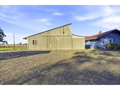 Exterior - 13606 S Vick Rd, Molalla, OR 97038 photo 10 of 10