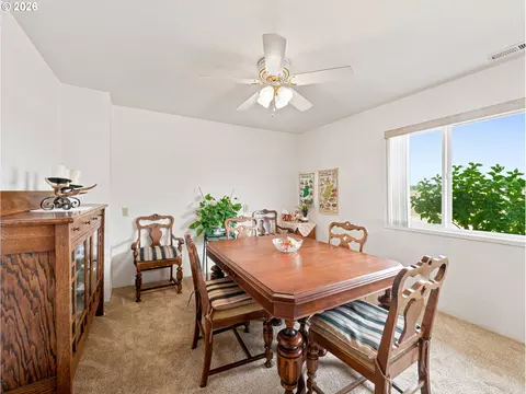 Dining - 13606 S Vick Rd, Molalla, OR 97038 photo 1 of 1