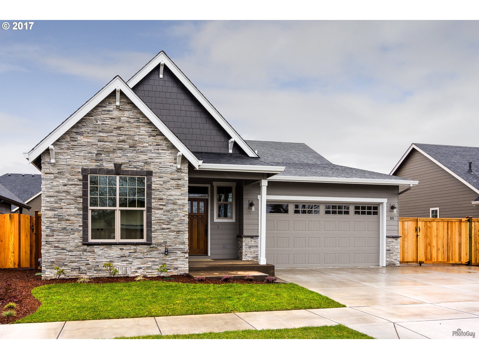 5460 King Arthur Ct, Eugene, OR 97402 photo 1