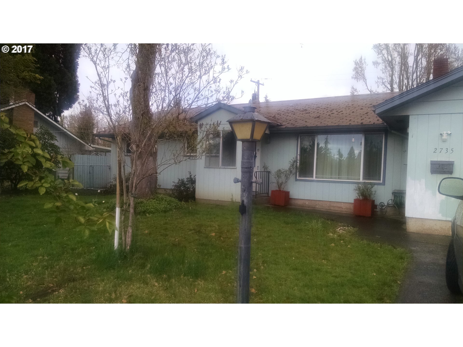 2735 Castle Dr, Springfield, OR 97477 photo 1