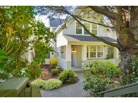 9926 NW Justus Ln, Portland, OR 97229