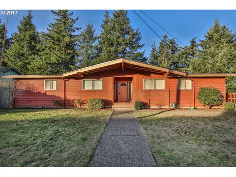 3828 Chester St, North Bend, OR 97459