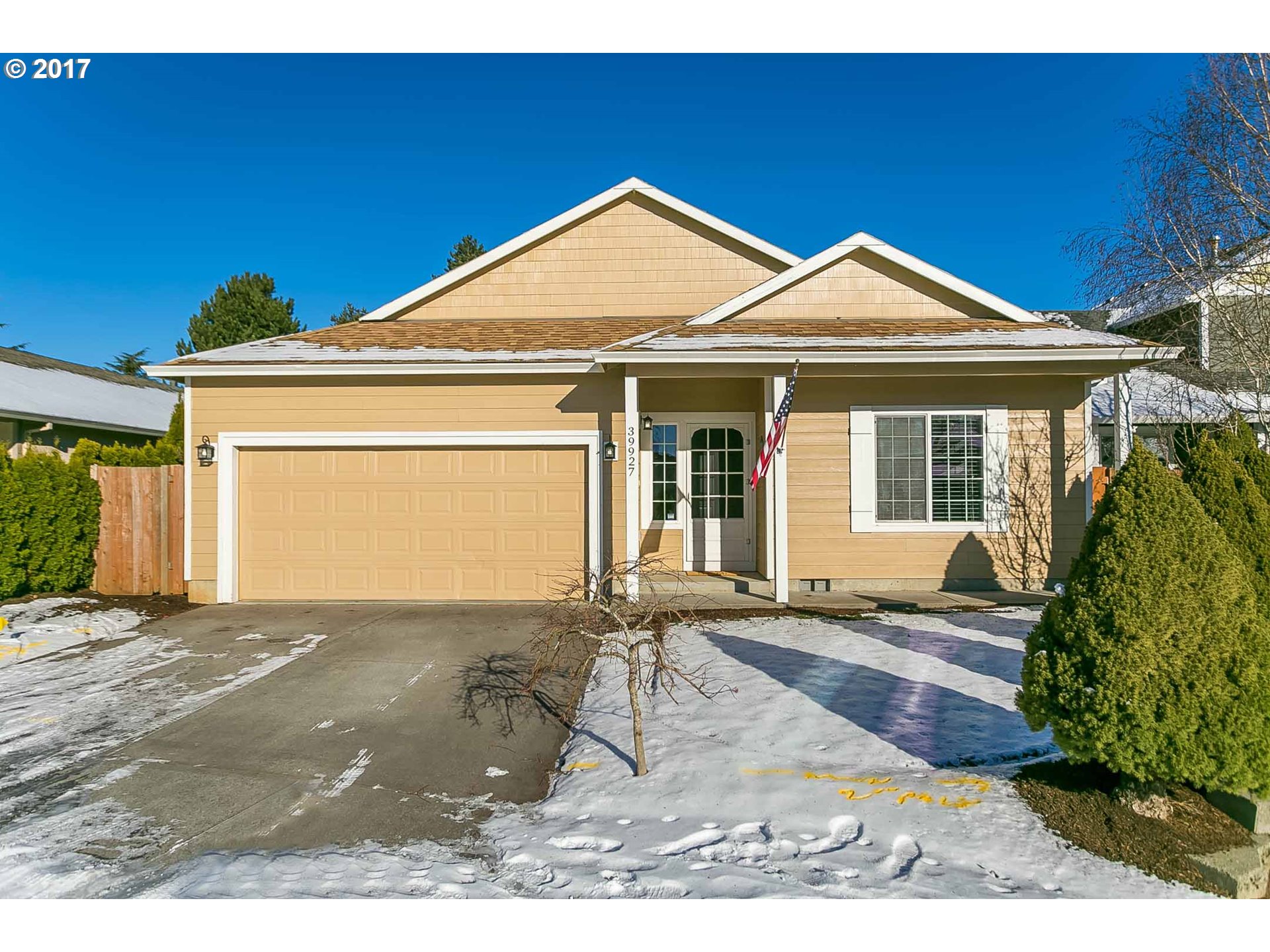 39927 Mitchell Ct, Sandy, OR 97055 photo 1