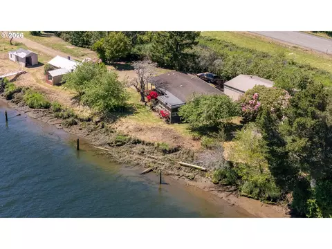 8136 Highway 126, Florence, OR 97439
