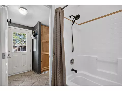 Other - 402 Jefferson St, Moro, OR 97039 photo 4 of 11