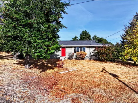 Exterior - 402 Jefferson St, Moro, OR 97039 photo 14 of 16