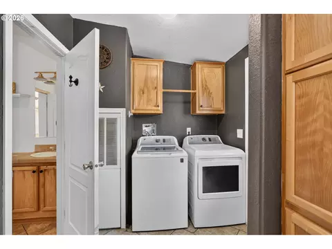 Other - 402 Jefferson St, Moro, OR 97039 photo 3 of 11