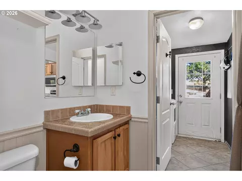 Other - 402 Jefferson St, Moro, OR 97039 photo 5 of 11