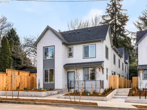 8620 SW 21st Ave #11, Portland, OR 97213