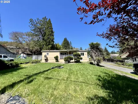 580 Geary Dr, Canyonville, OR 97417