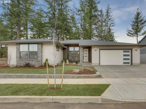 38404 Juniper St, Sandy, OR 97055 photo 1
