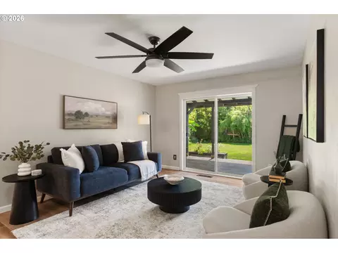 Living - 2867 Maesner St, Eugene, OR 97404 photo 2 of 2