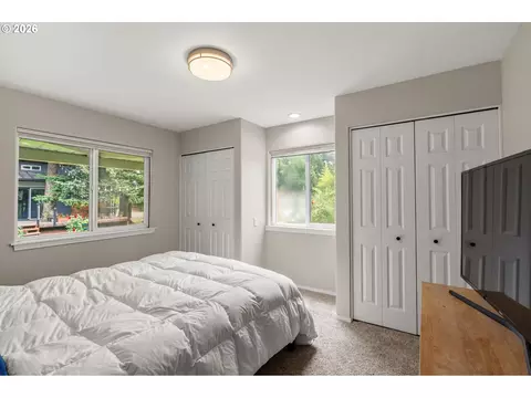 Bedroom - 2867 Maesner St, Eugene, OR 97404 photo 3 of 6
