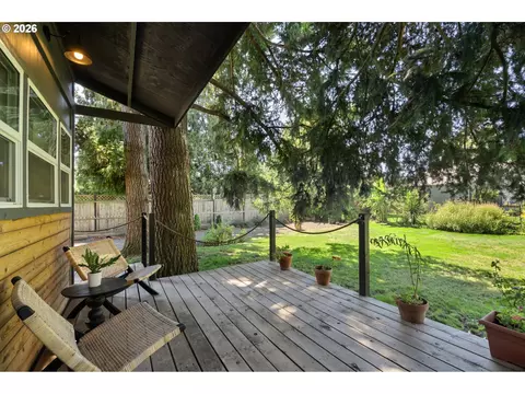Exterior - 2867 Maesner St, Eugene, OR 97404 photo 3 of 4