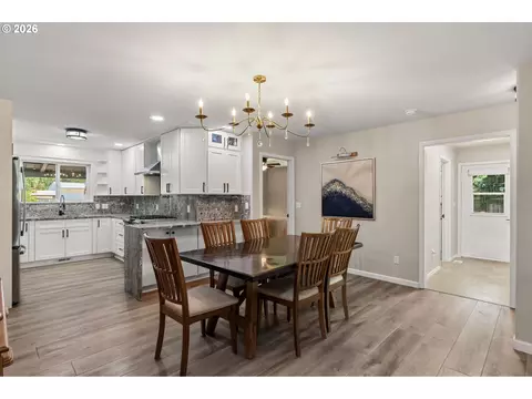 Dining - 2867 Maesner St, Eugene, OR 97404 photo 1 of 2