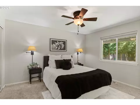 Bedroom - 2867 Maesner St, Eugene, OR 97404 photo 1 of 8